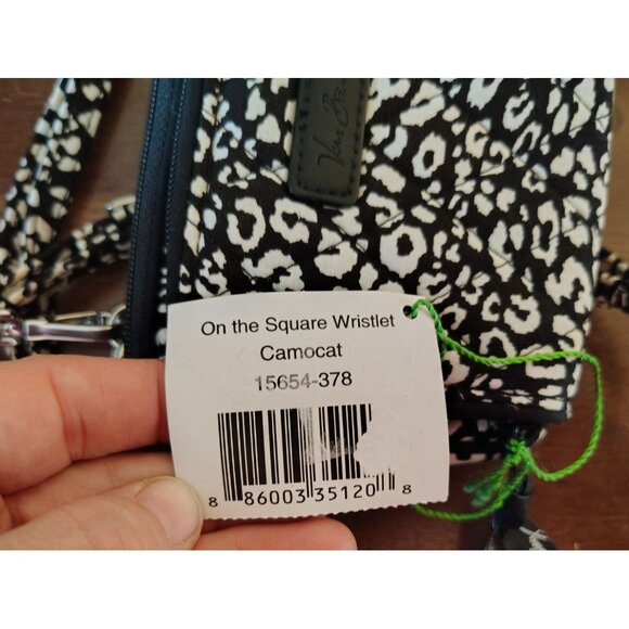 Vera Bradley On the Square Wristlet Crossbody Bag, Camocat Black White NWT - Picture 4 of 4